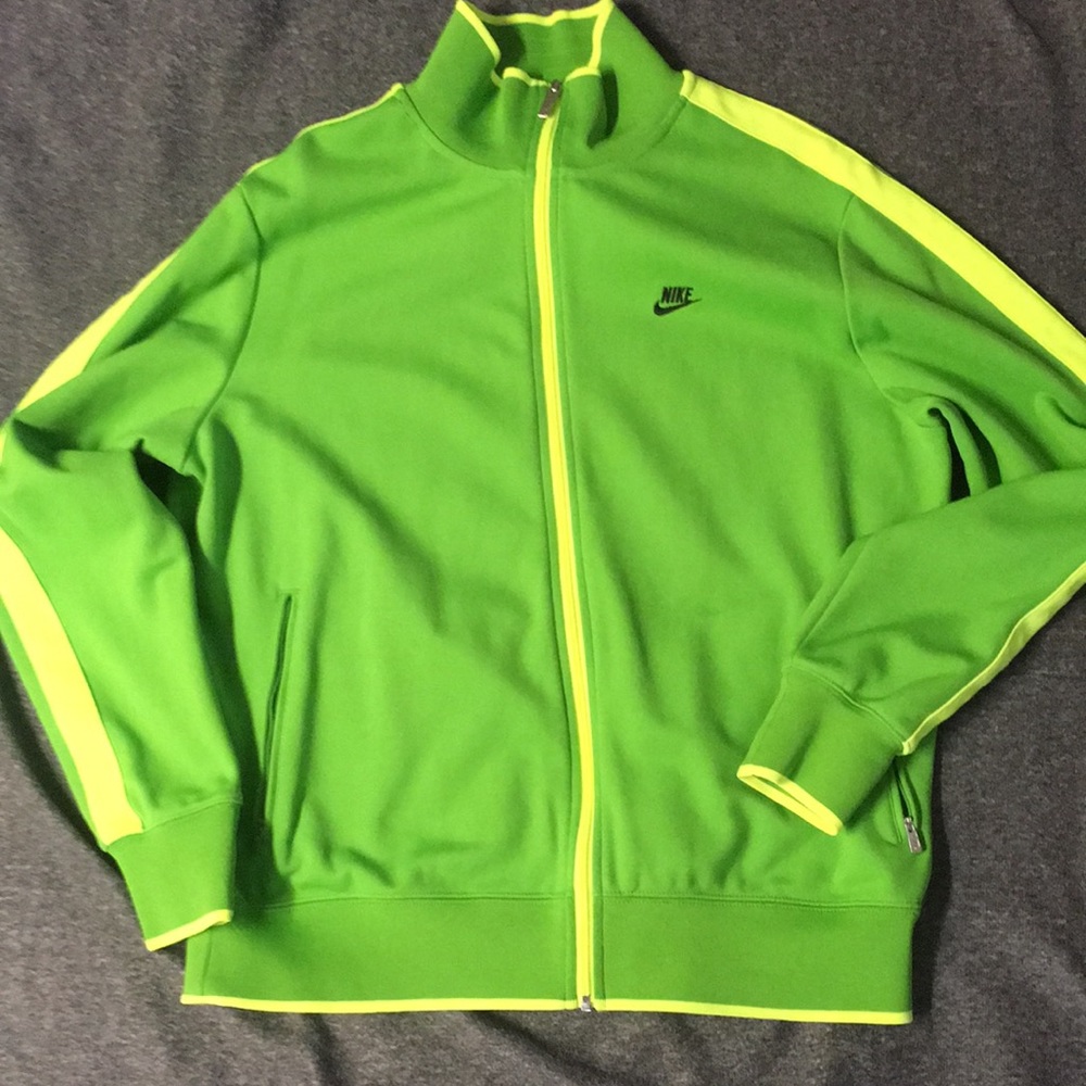 Nike warm up jacket